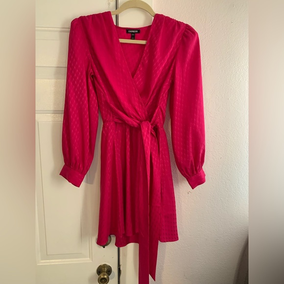 Express hot pink dress - Picture 1 of 1